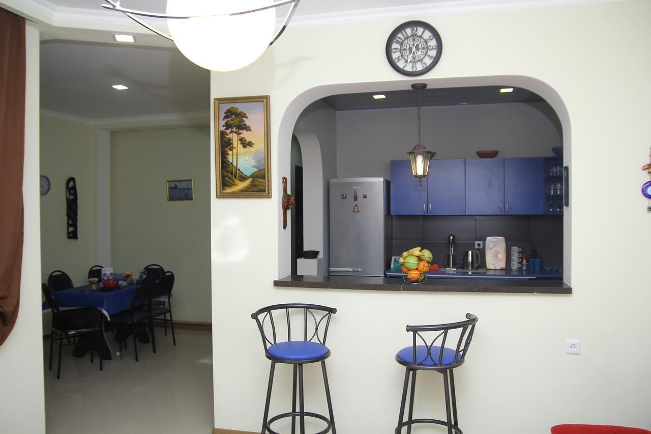 Guesthouse Different Tbilisi Luaran gambar