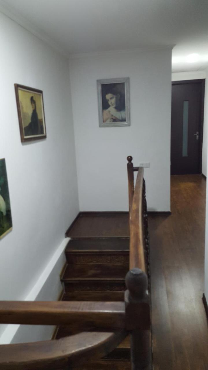 Guesthouse Different Tbilisi Luaran gambar