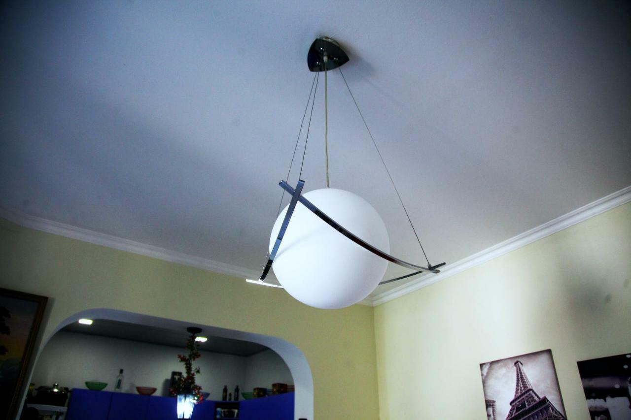 Guesthouse Different Tbilisi Luaran gambar