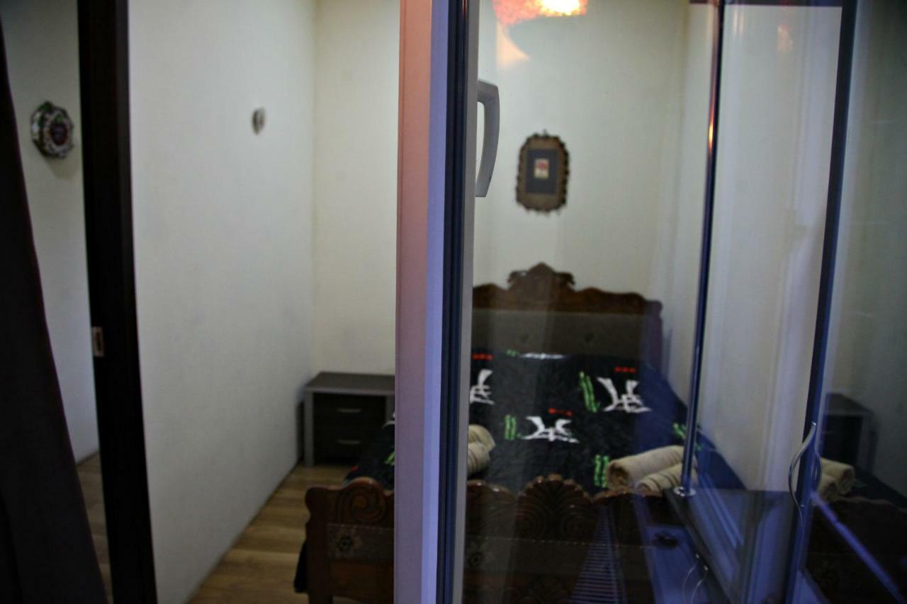 Guesthouse Different Tbilisi Luaran gambar