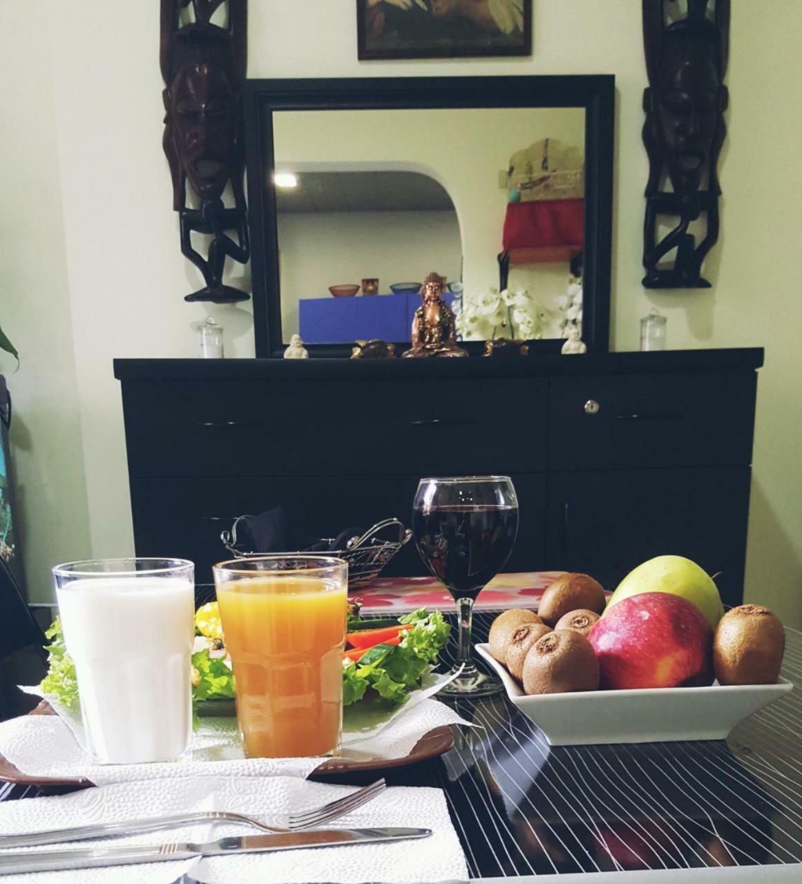 Guesthouse Different Tbilisi Luaran gambar