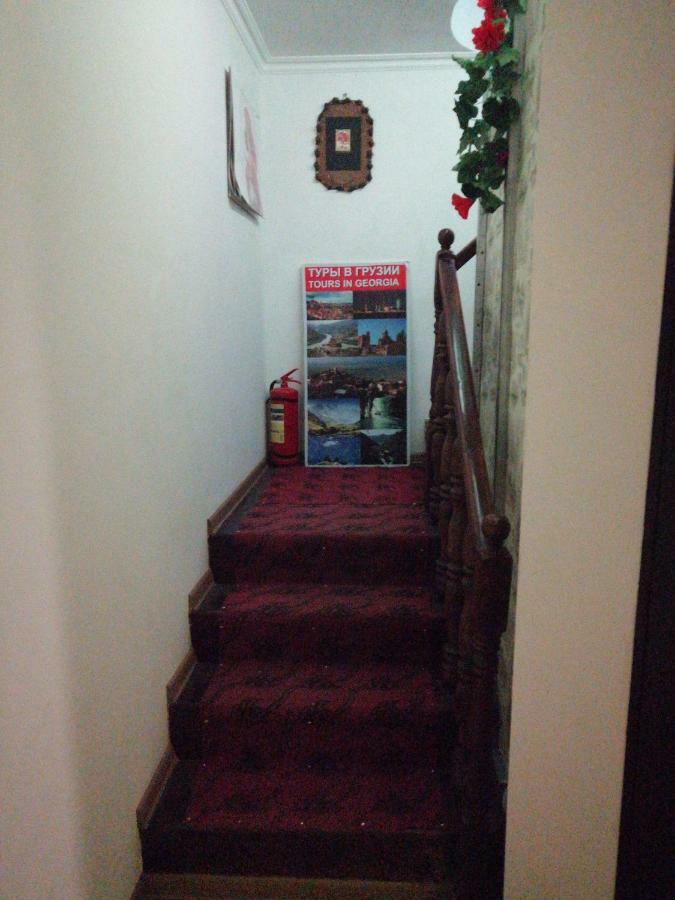 Guesthouse Different Tbilisi Luaran gambar