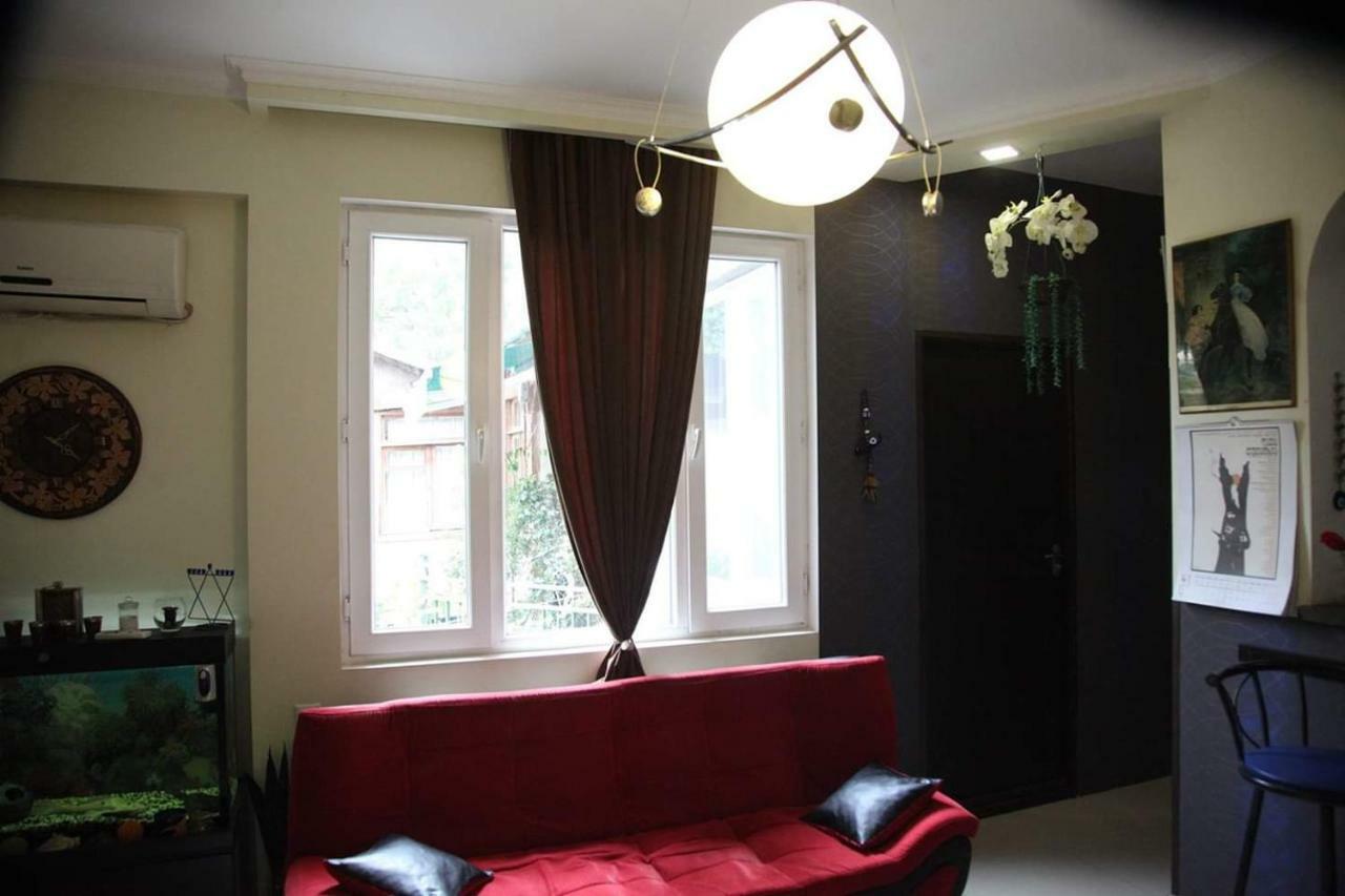 Guesthouse Different Tbilisi Luaran gambar