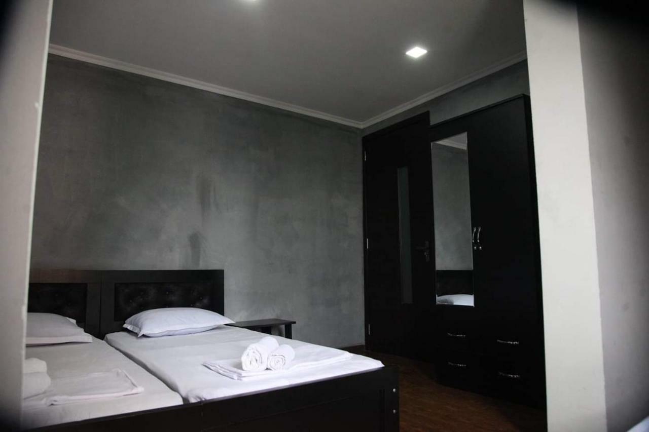 Guesthouse Different Tbilisi Luaran gambar