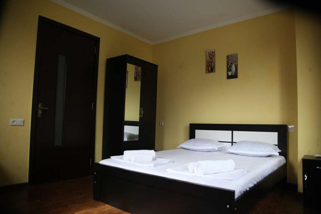 Guesthouse Different Tbilisi Luaran gambar