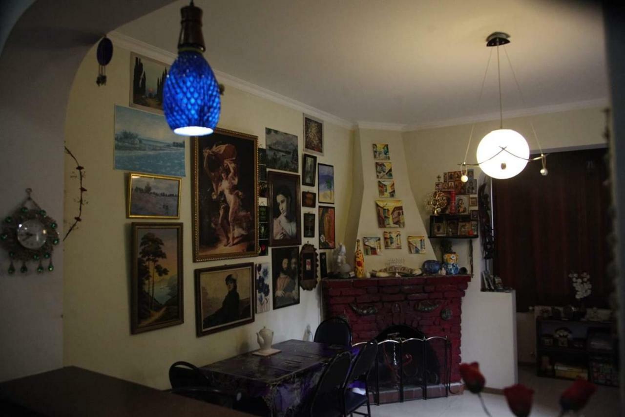 Guesthouse Different Tbilisi Luaran gambar