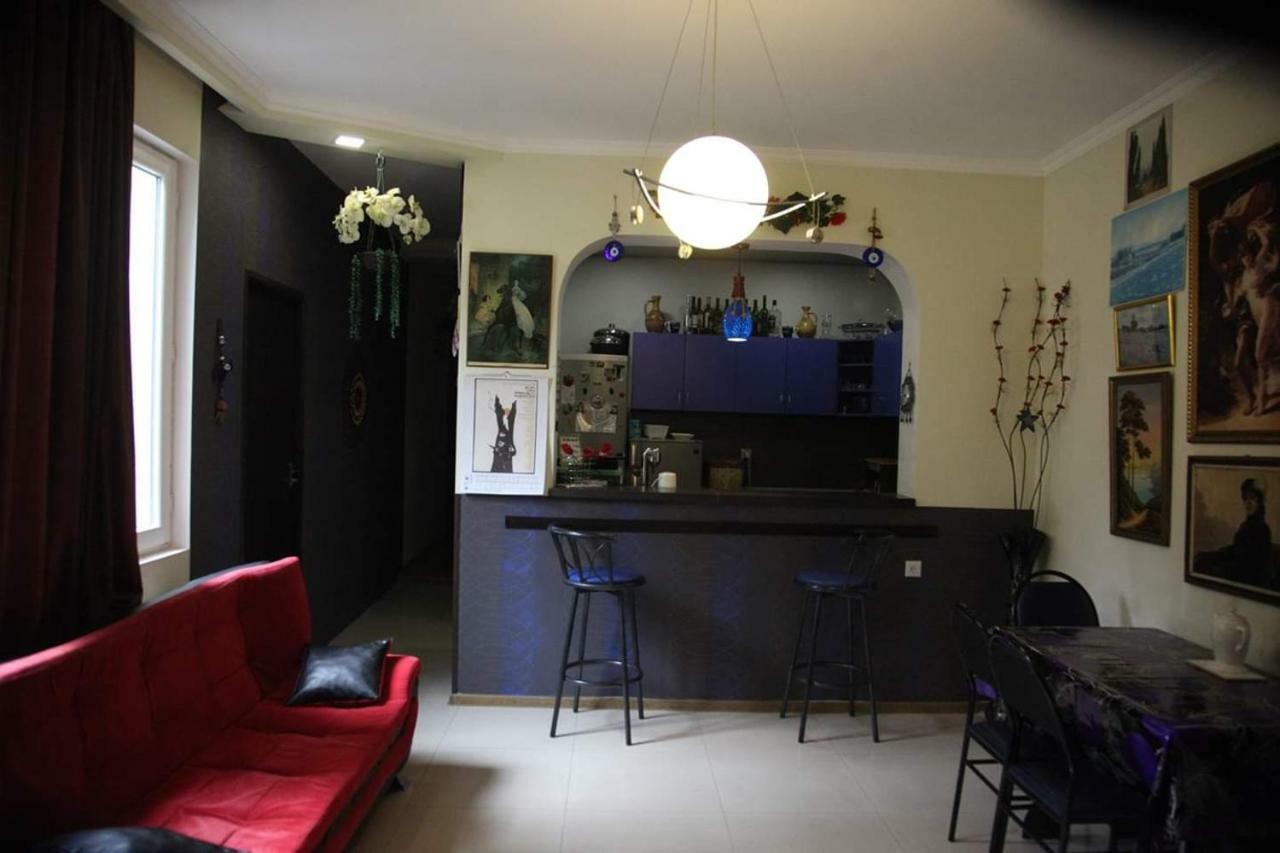 Guesthouse Different Tbilisi Luaran gambar