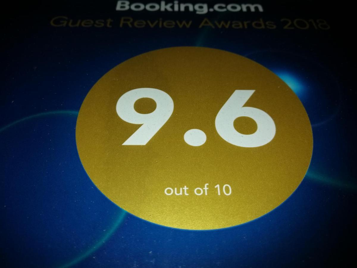 Guesthouse Different Tbilisi Luaran gambar